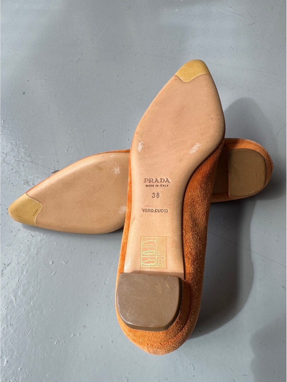 Prada flats - Picture 3 of 4